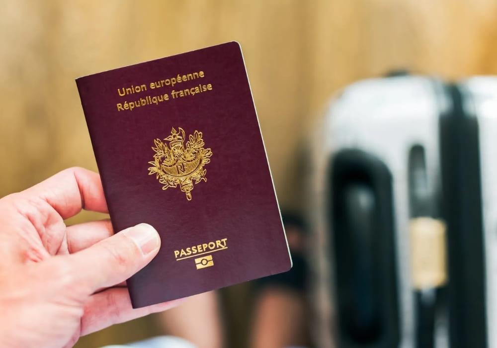 French citizens can visit Vietnam visa-free for up to 45 days.