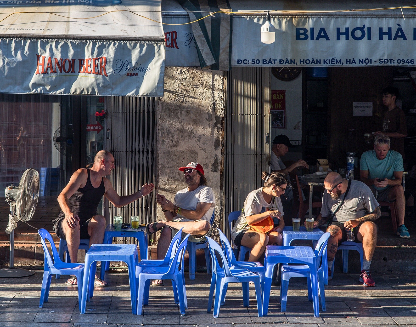 Vietnam travel etiquette, customs, and modern travel norms