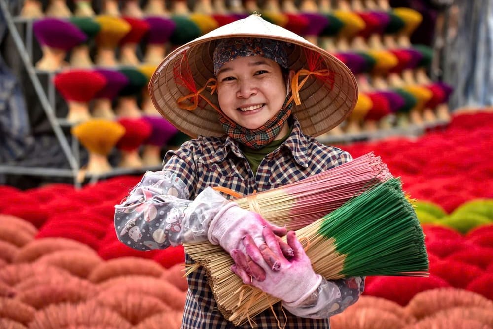 Vietnamese people: Origins, culture, and modern social etiquette
