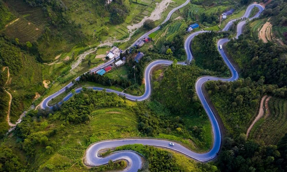 Ninh Binh to Ha Giang: Direct route vs a stopover in Hanoi