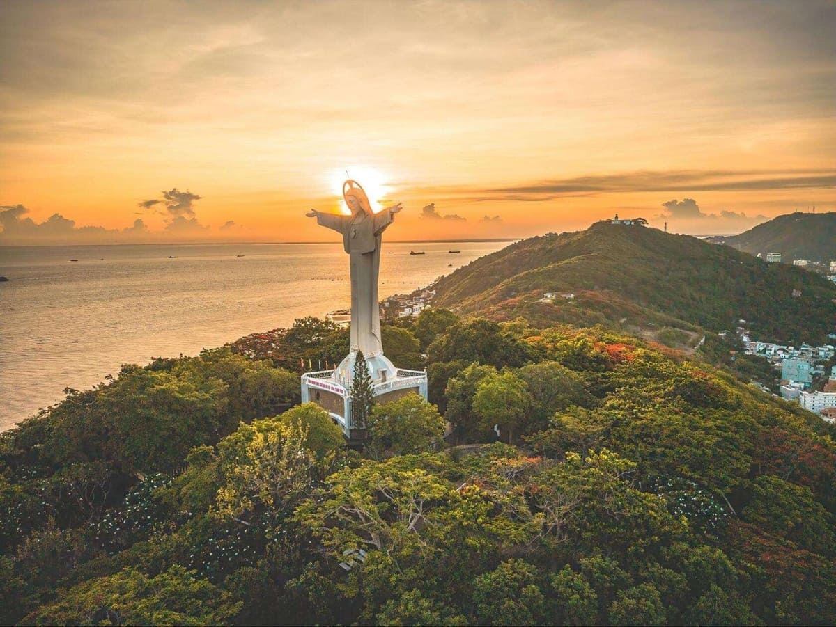 Vung Tau: the weekend crowd trap and how to time your visit right
