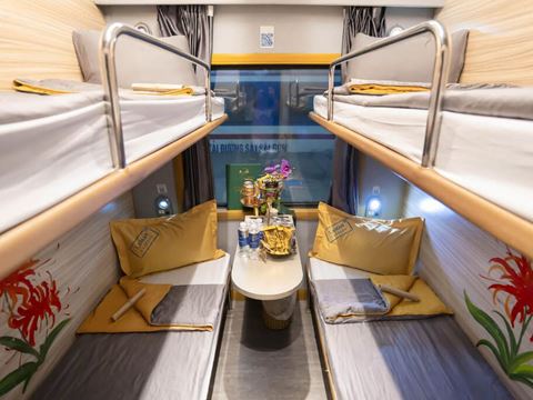 Day 5: Morning on the bay, back to Hanoi and the night train south to Dong Hoi