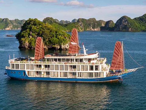 Day 8: Hanoi to Ha Long Bay for a night on Le Journey Cruise