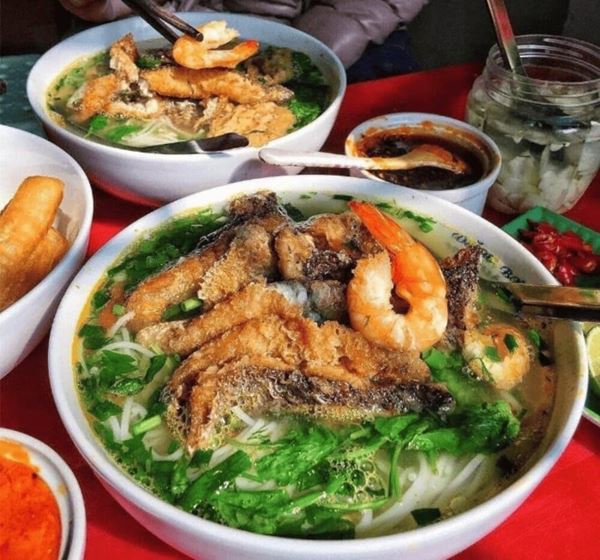 Hai Phong Day Trip from Hanoi by Train: Markets & Local Food