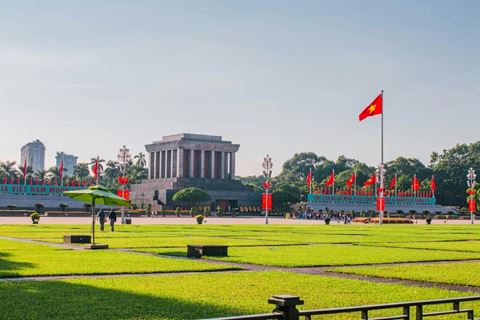 Northern Vietnam Tour: 6 Days in Hanoi, Ninh Binh and Ha Long Bay