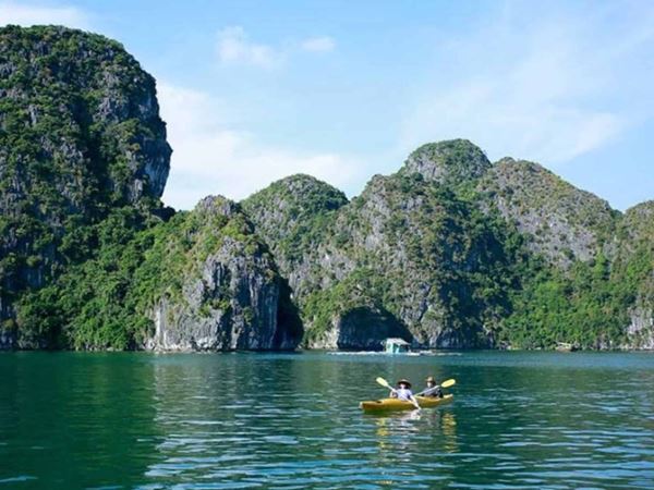 Vietnam Budget Tour: 9 Days, Saigon, Hoi An, Ha Long Bay, Hanoi