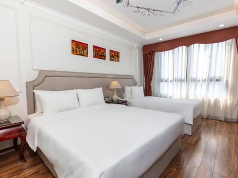 Golden Legend Palace Hotel