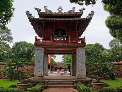 Day 10: Free day in Hanoi, or the guided city tour from Tran Quoc Pagoda to Hoa Lo Prison