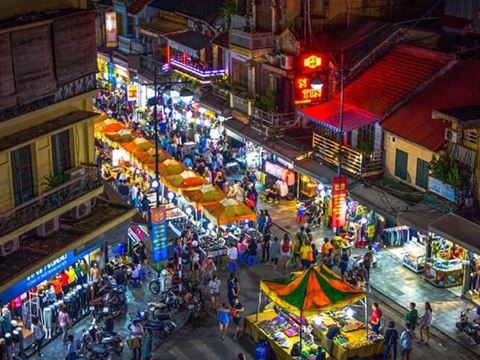 Day 1: Landing in Hanoi, with the Old Quarter streets for the evening