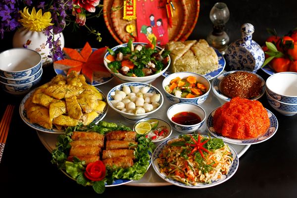 Vietnam Food and Culture Tour 11 Days: Hanoi, Hue, Hoi An, Saigon