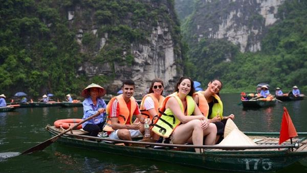 Ninh Binh Day Trip from Hanoi: Hoa Lu, Trang An, Tam Coc & Mua Cave