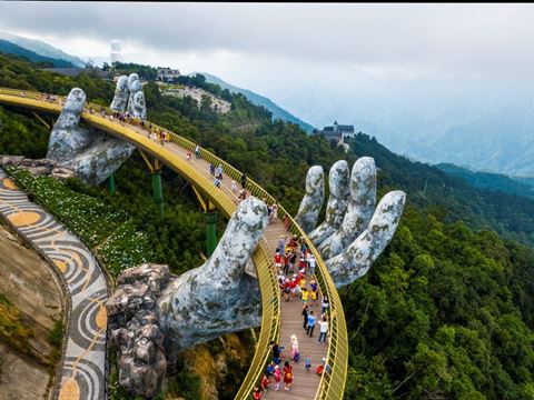 Day 5: Up Ba Na Hills by cable car to the Golden Bridge and the French village