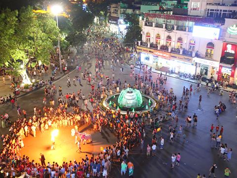 Day 1: Landing at Noi Bai Airport and a first evening in Hanoi’s Old Quarter