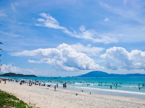 Day 3: Flight to Da Nang and a loose afternoon by the sea