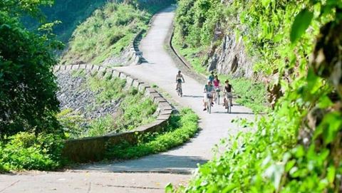 Cat Ba Island Day Tour by Bike: Lan Ha Bay Coast & Hien Hao Village – photo 5