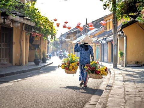 Day 4: Free day in Hoi An and an evening street food walk through the Ancient Town