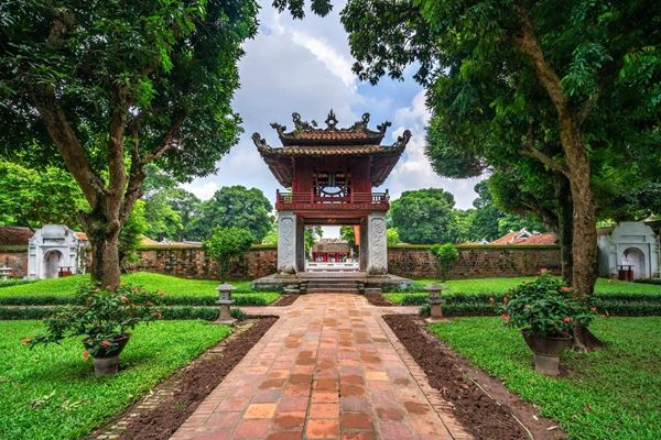 Vietnam Tour 8 Days: Ha Long Cruise, Hoi An and the Mekong Delta