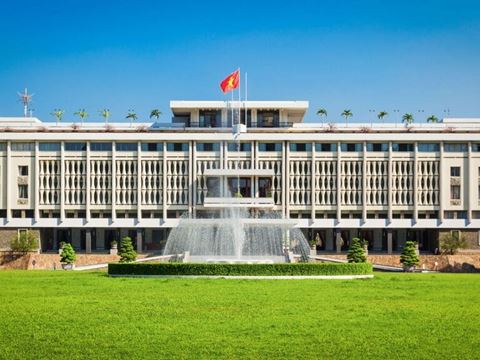 Day 13: Ho Chi Minh City sights: Independence Palace, the cathedral, the post office and the War Remnants Museum