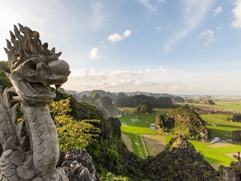 Day 3: Ninh Binh day trip: the temples at Hoa Lu, a sampan through Tam Coc and a village bicycle ride