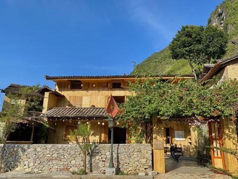 Homestay in Meo Vac, private room
