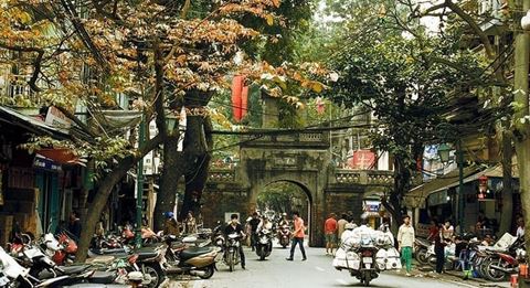Hanoi City Tour: Hoa Lo Prison, Military History Museum & Egg Coffee – photo 6