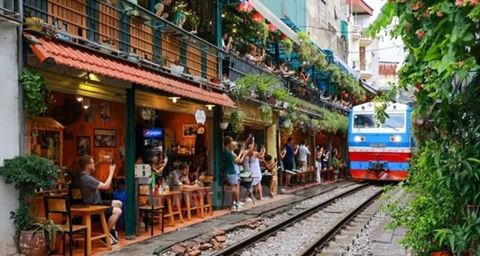 Hanoi Street Food Tour: Hidden Alleys, Bun Cha & Egg Coffee – photo 3