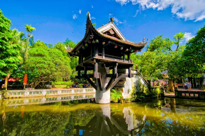 Ola Real Locals Explore Hanoi – Full-day tour - Image 2