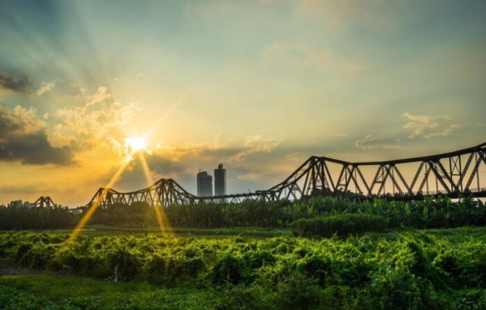 Ola Real Locals Explore Hanoi – Full-day tour - Image 13