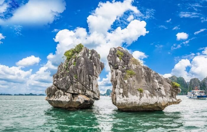 Deeper Ha Long Bay Tour - Image 7