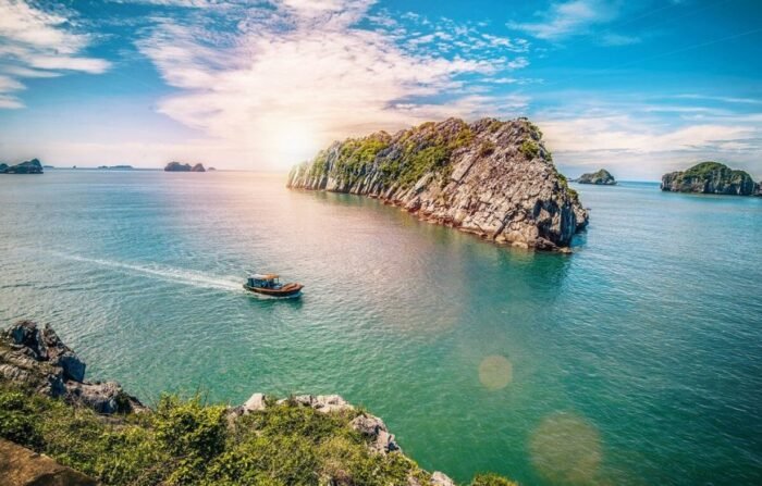 Deeper Ha Long Bay Tour