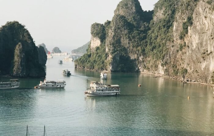 Deeper Ha Long Bay Tour - Image 4