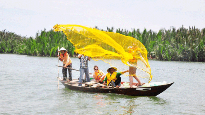 PRIVATE FISHING LIFE EXPERIENCE HALF DAY - Image 2